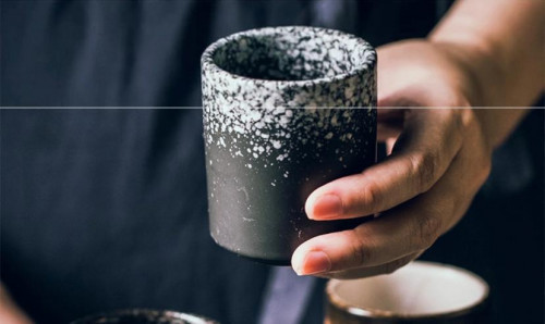 150 مللي فنجان قهوة نمط الياباني فية من السيراميك رسمت باليد متوفر الاسود متجر الدانة