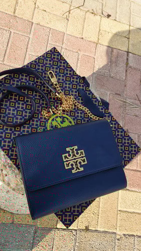 شنطة ماركة توري بورتش