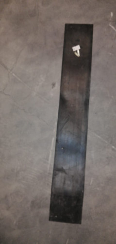 #12319J ربل سياره نيسان ةانيت / RUBBER STRIP NISSAN PICK UP