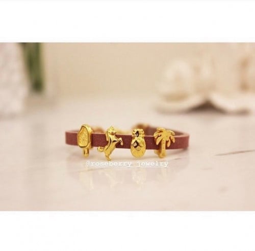 اسوره بتعليقات مختلفه