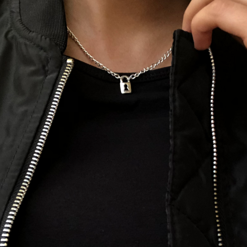 سلسال القفل القصير | Lock necklace