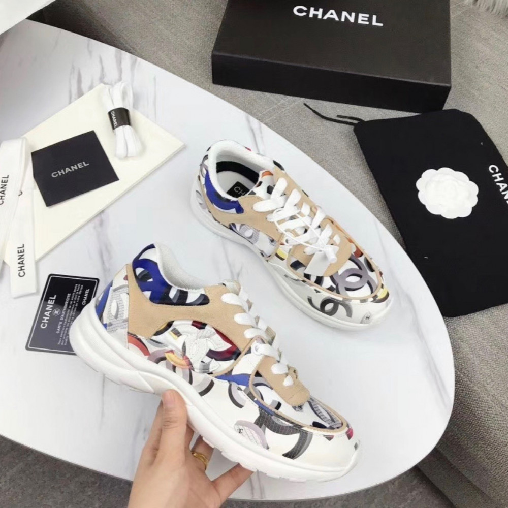 CHANEL Sneakers
