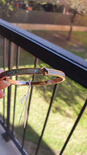 إسوارة ماركة كيت سبيد