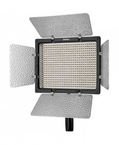 Yongnuo YN-600L II LED 3200-5500K Light + AC Adapt...