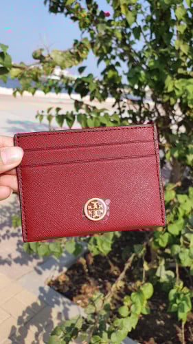 حامل بطاقات توري بورتش