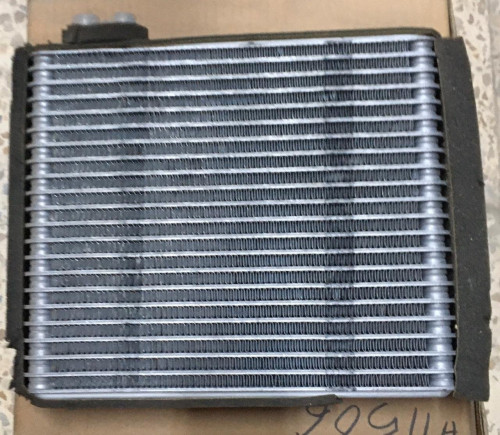 EVAPORATOR COIL MITSUBISHI  NO 11506C    ثلاجة سياره متسوبيشي اكلبس