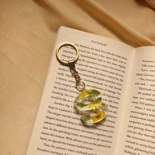 ميدالية حرف بالزهر