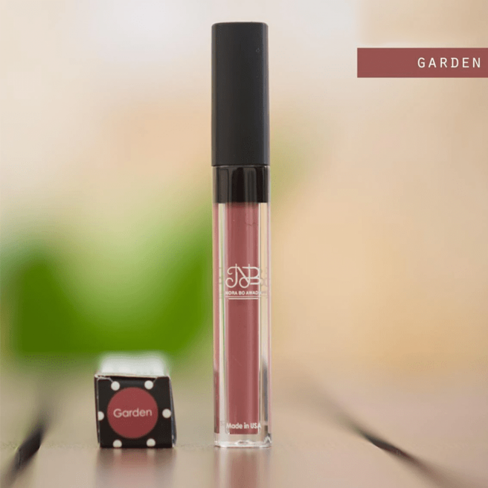 nora bo awadh liquid lipstick