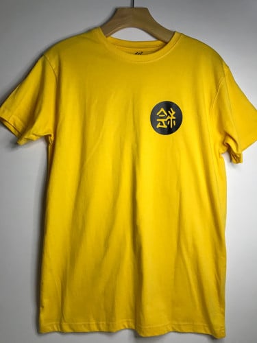 تيشيرت بكتابة  يابانية