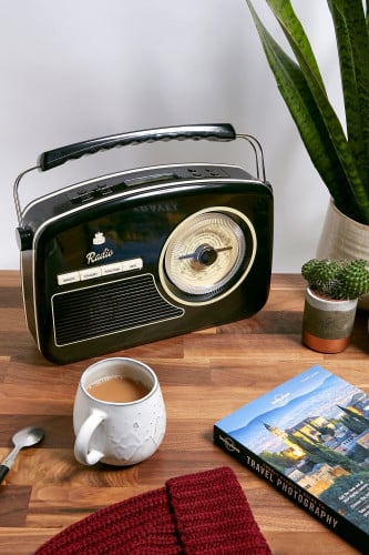 Steepletone black Bluetooth Brighton 1950s Classic Speaker