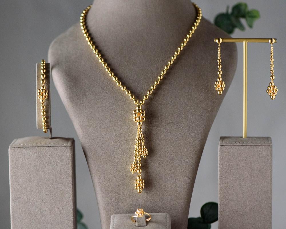 21 carat Italian gold set مجوهرات اليافعي جمان