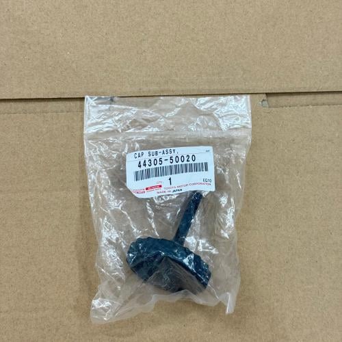 غطاء علبة زيت الدركسون للهايلوكس 98-2005