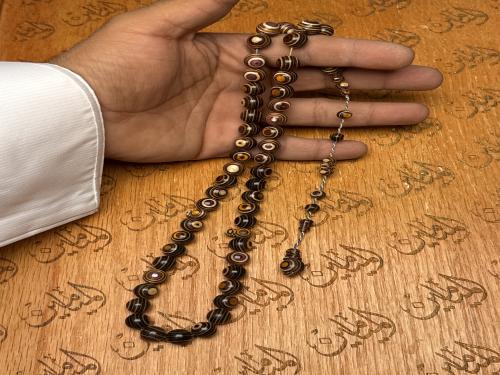 سبحة الواح التزلج خراطه القرش ١٠.٣٠ ملي عدد الخرز ٥١ خرزة شاهد وراس كبوس سبير