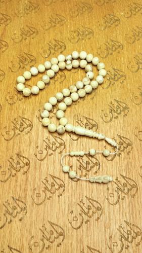 سبحة ناب الاسد 10.5 ملي 45 خرزة