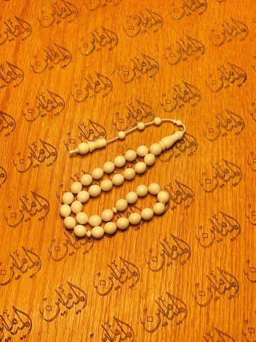 سبحة عاج الفيل افريقي الوزن ٤٠.٥ غرام المقاس ١٠.٣٠...