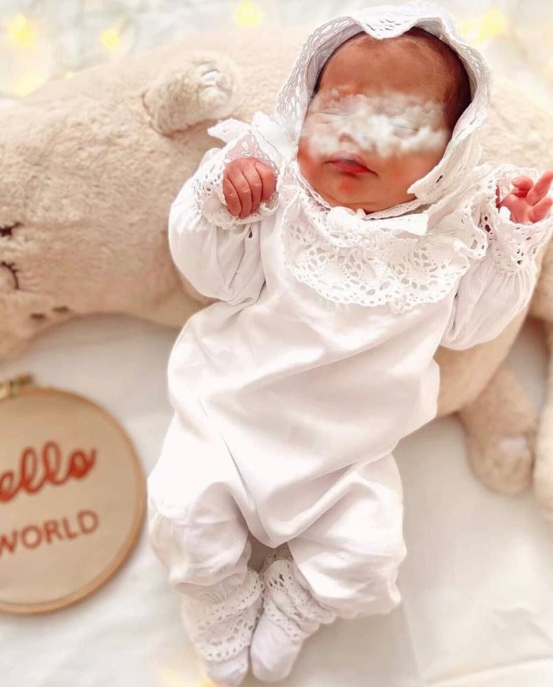 طقم استقبال ابيض للجنسين