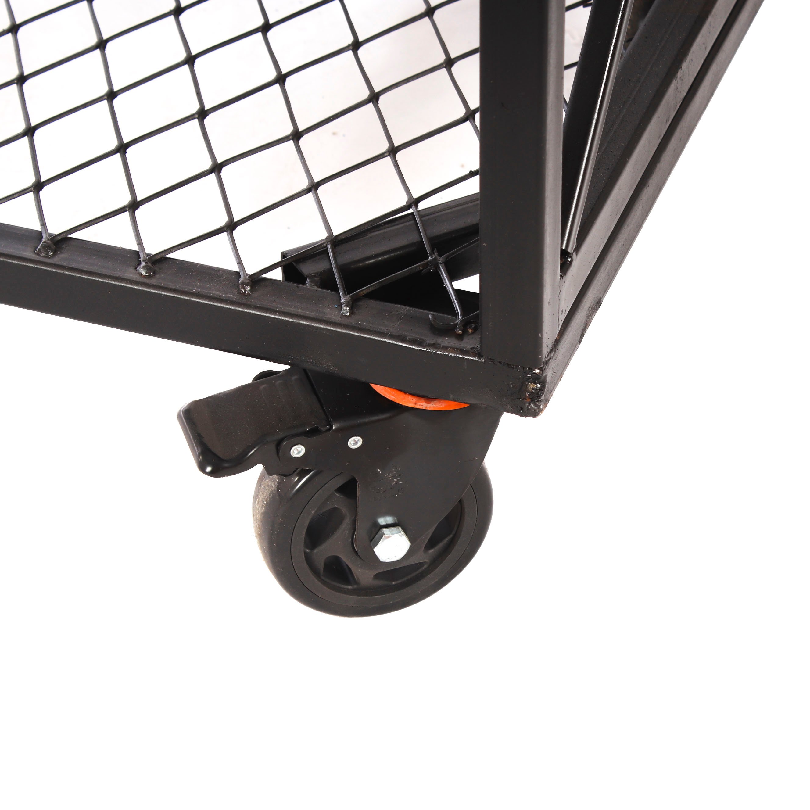 حامل الحطب مصفط بكفرات مقاس 1.30*1.30