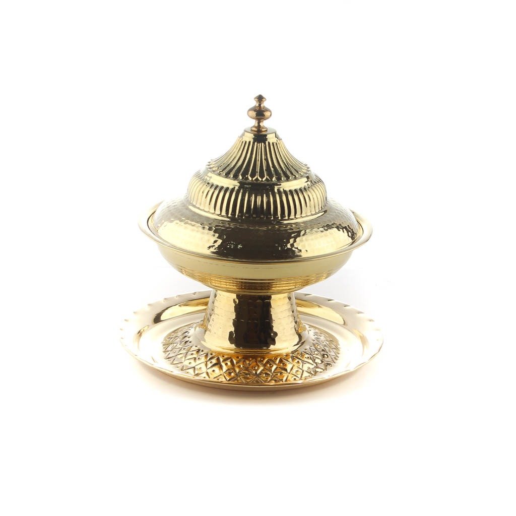 مطبقية تمر ذهبي منقوش وسط