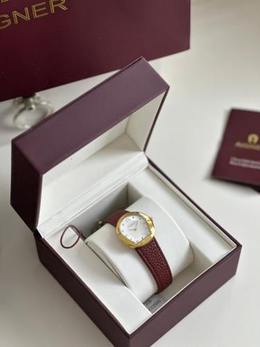 AIGNER wini color leather WATCH