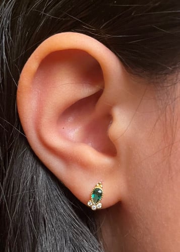 Gold  Victoria Ball-back "green stone"