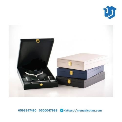 علبة طقم وسط