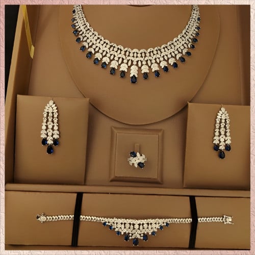 مجوهرات زركون اولوية العناية