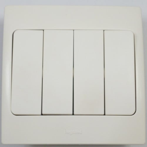 مفتاح  رباعي عادي 10 امبير