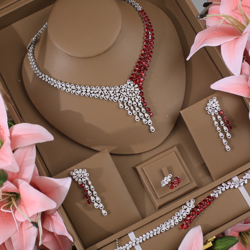 طقم ثلاث الوان