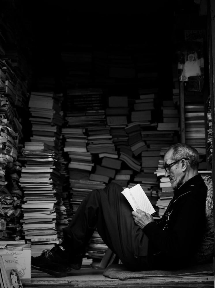 بين دفتي كتاب.. تبدأ الرحلة