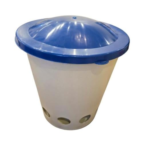 معلف دجاج وحمام