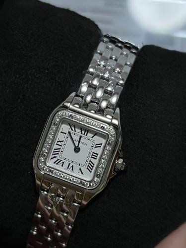 ساعة بانثر 22cm
