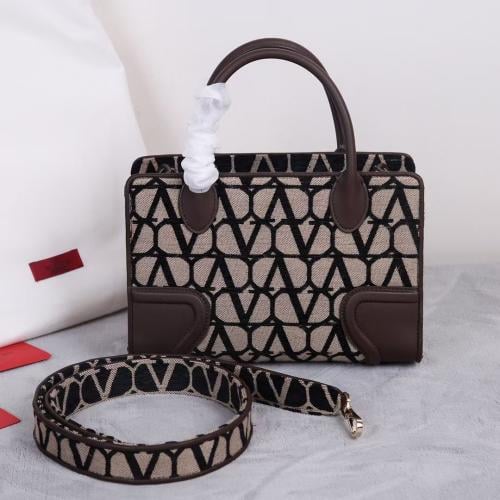 شنطة فالنتينو .27cm 13cm