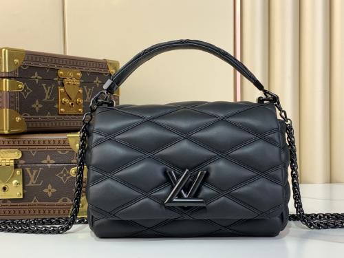 شنطة LV