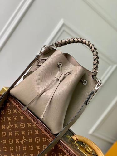 شنطة 25cm 25cm