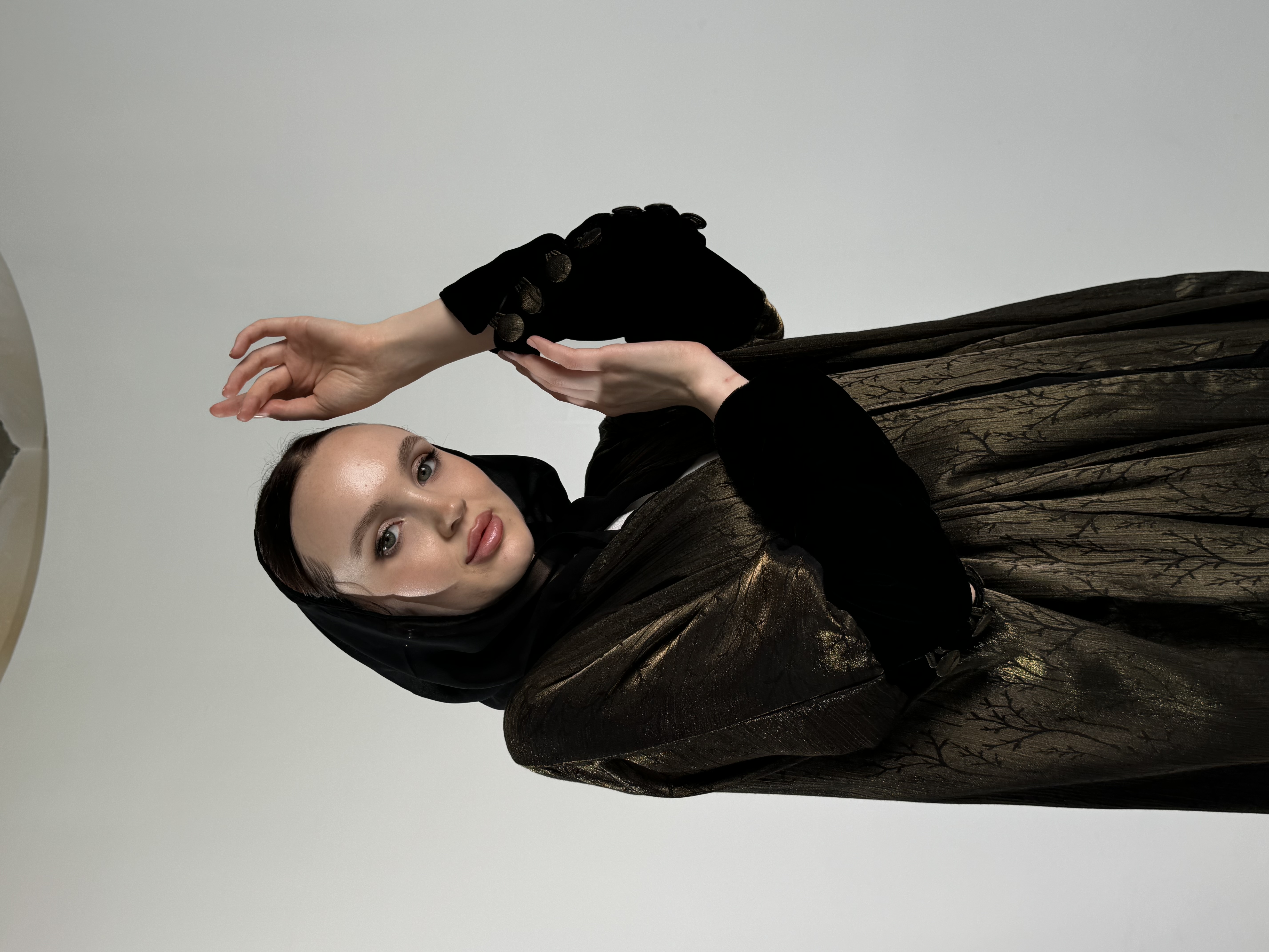 ‏Golden | مُذهب