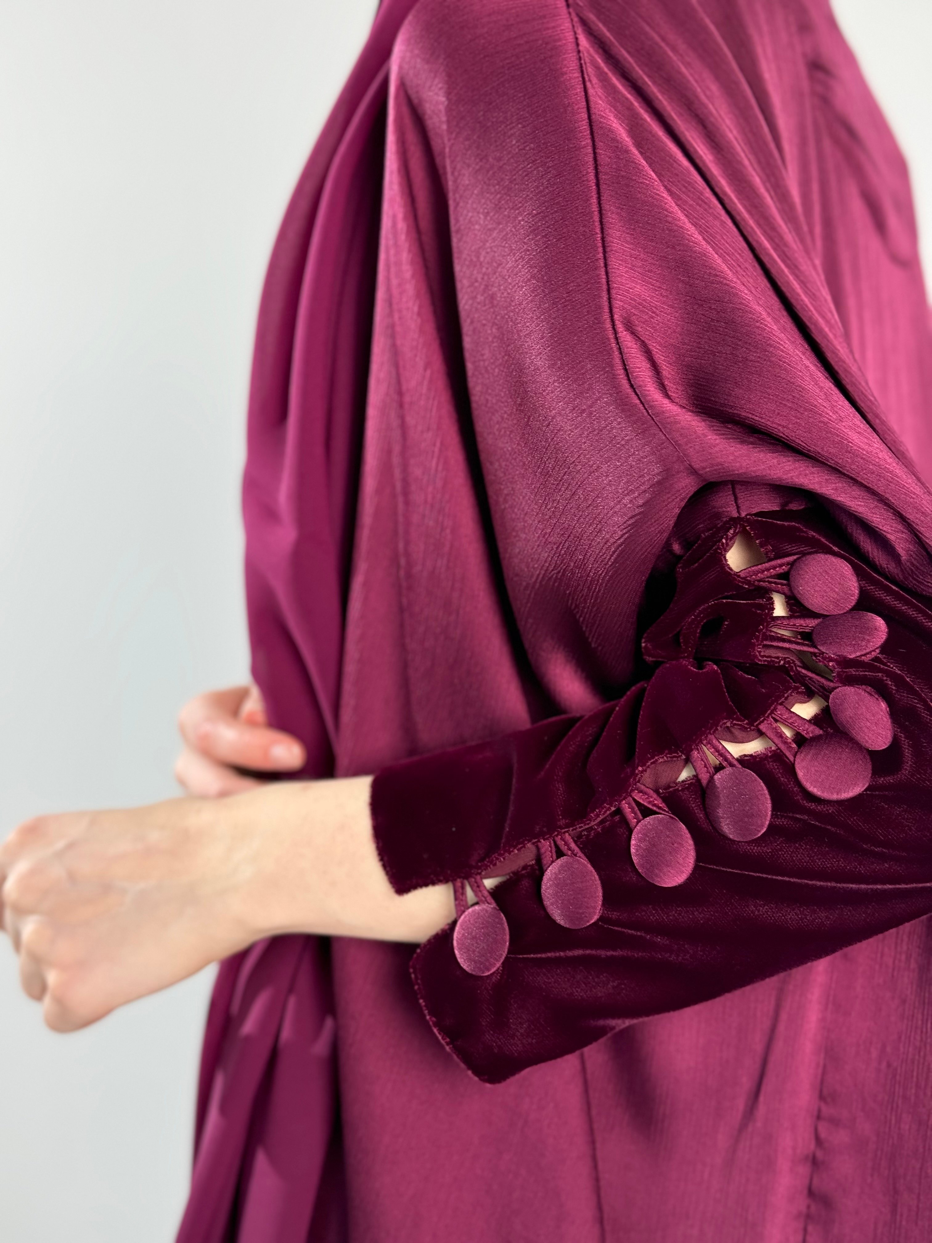 ‏Maroon | العنابي