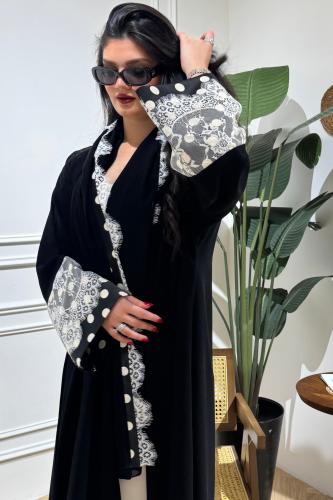 قماش منقط  مع دانتيل على الأكمام