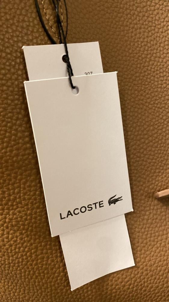 لاكوست دبل فيس بني