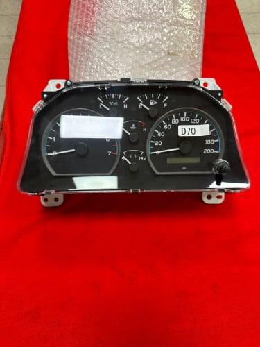 عداد جيب ربع اصلي جديد ثلاث افياش من موديل 2017 الي 2023