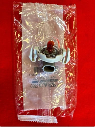 لمبه لوحه هايلوكس درجه اولي من 2012 الي 2015