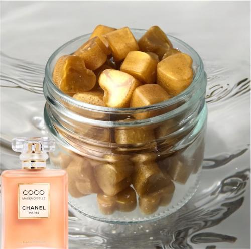 مستكة برائحة عطر كوكو شانيل