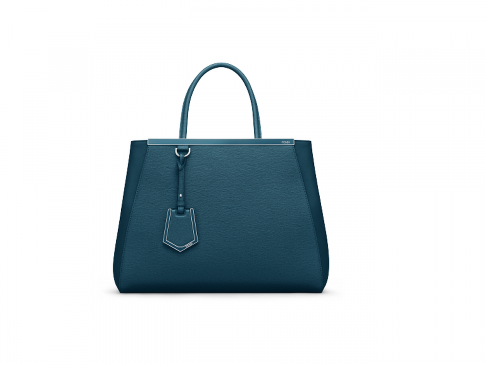 حقائب فندي هي مزيج مثالي من الفخامة والأناقة. من علامة "Fendi Peekaboo