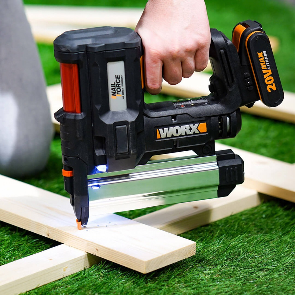NAIL/STAPLE GUN - WORX 18V (20V 