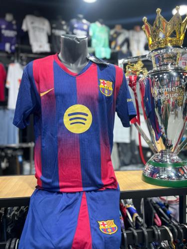 طقم برشلونة مع شورت 2026