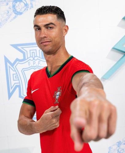طقم المنتخب البرتغالي رجالي 2025