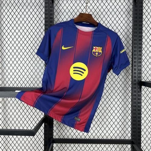 تيشيرت برشلونة الاساسي فئة الجمهور 2025/2026