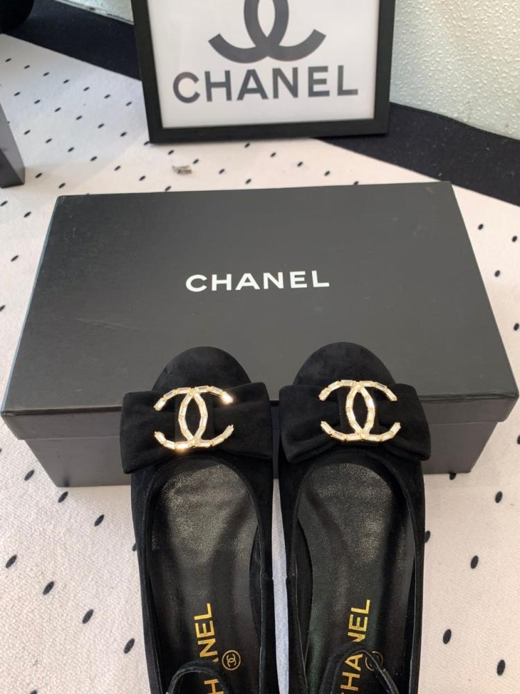 حذاء هيرمس ٢٠٢٥  برايانا 234078