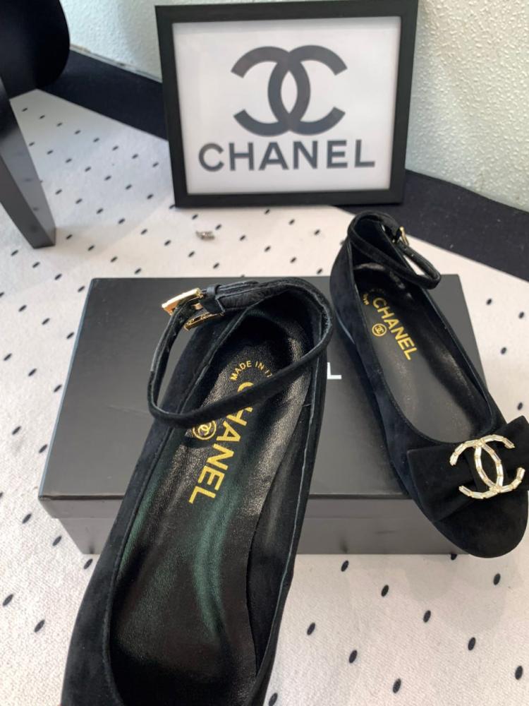 حذاء هيرمس ٢٠٢٥  برايانا 234078