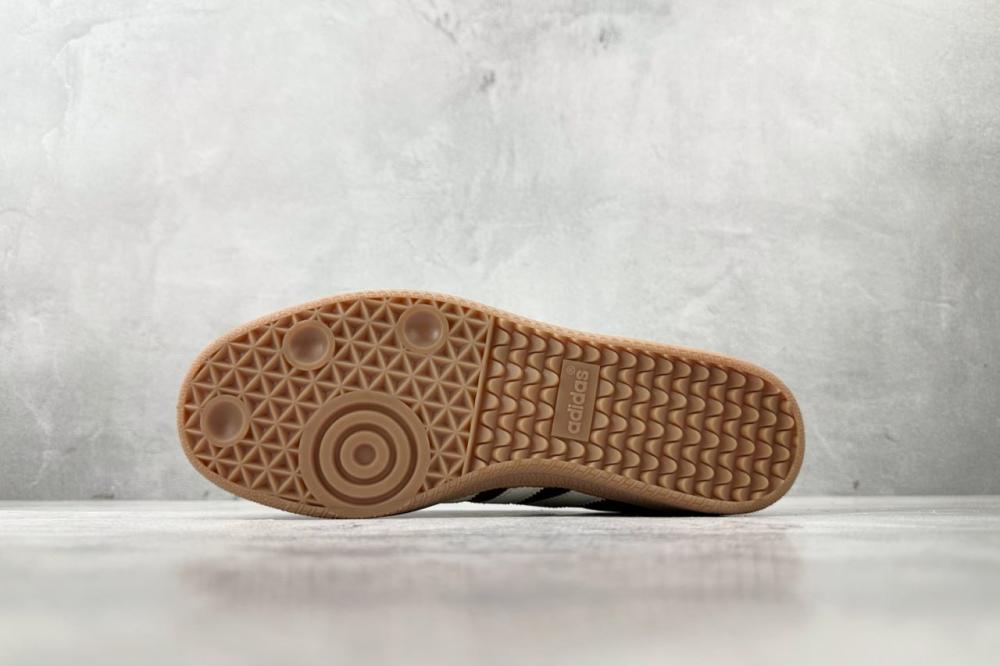 حذاء أديداس برايانا 224704