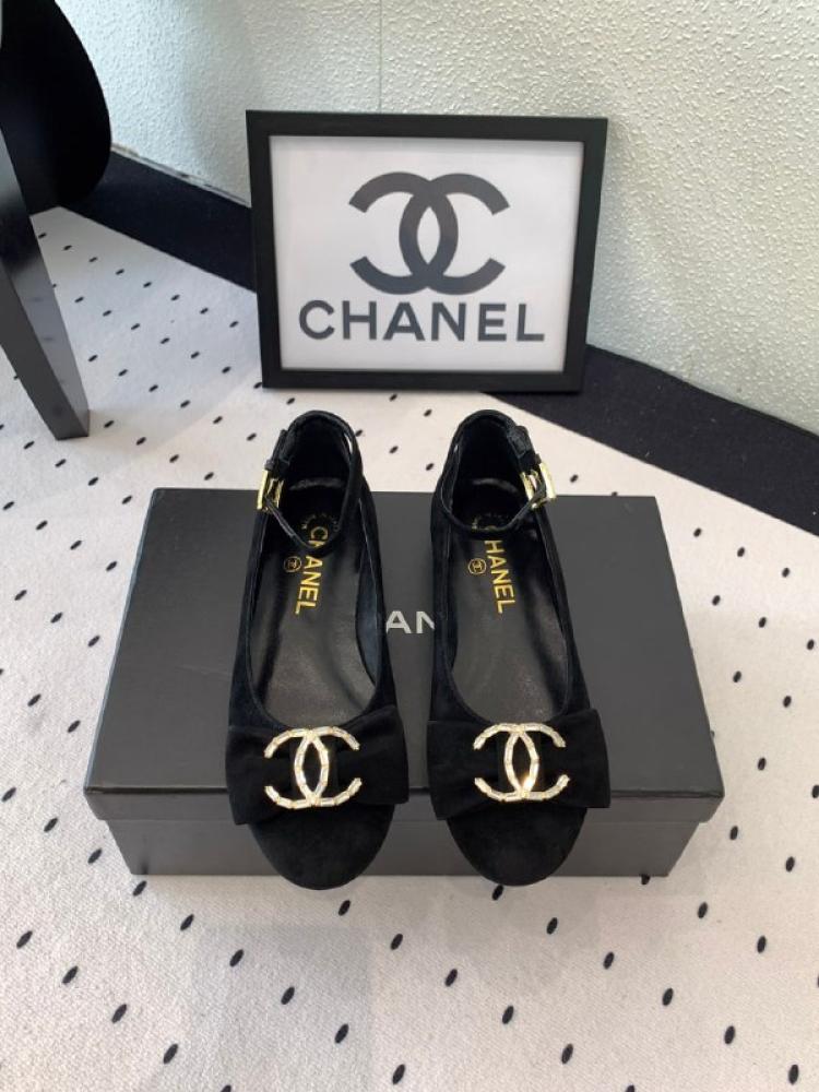 حذاء هيرمس ٢٠٢٥  برايانا 234078